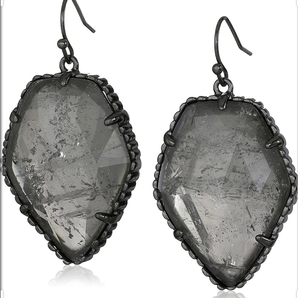ISO Kendra Scott - Picture 3 of 5
